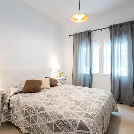 Apartment Pr Plaza De Espana Amplio Apartamento 5d 3b Aparcamiento Incluido *