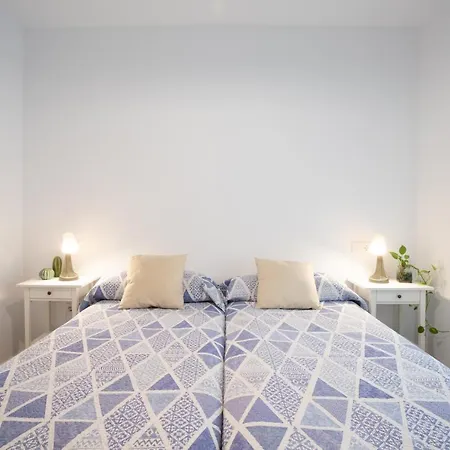 Pr Plaza De Espana Amplio Apartamento 5d 3b Aparcamiento Incluido Seville